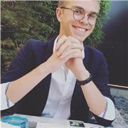 Etudiant en DUT Tc, je souhaiterai offrir mes services pour aider dans des matières comme l'anglais, la SES, ETC